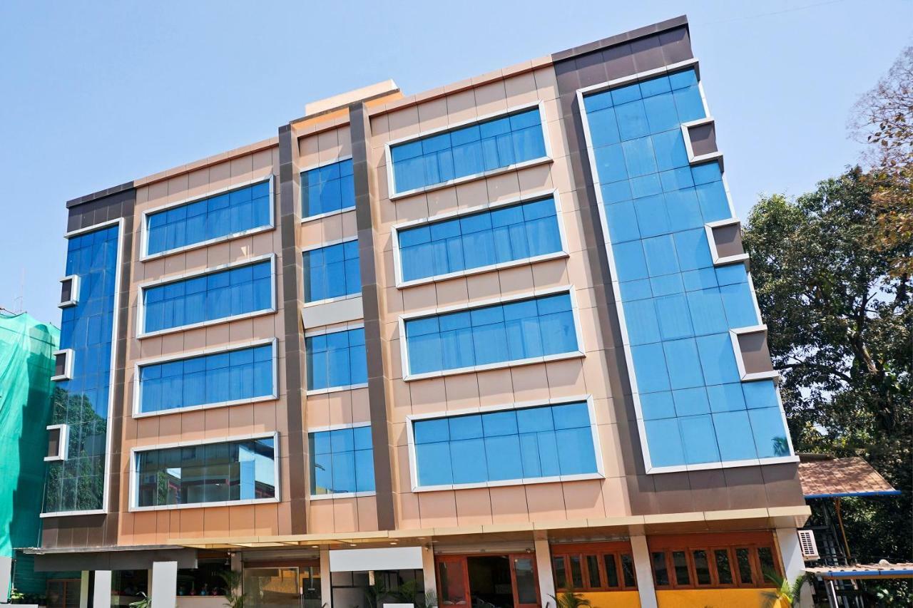 Oyo 29634 Hotel Navalai Pride Ratnāgiri Extérieur photo