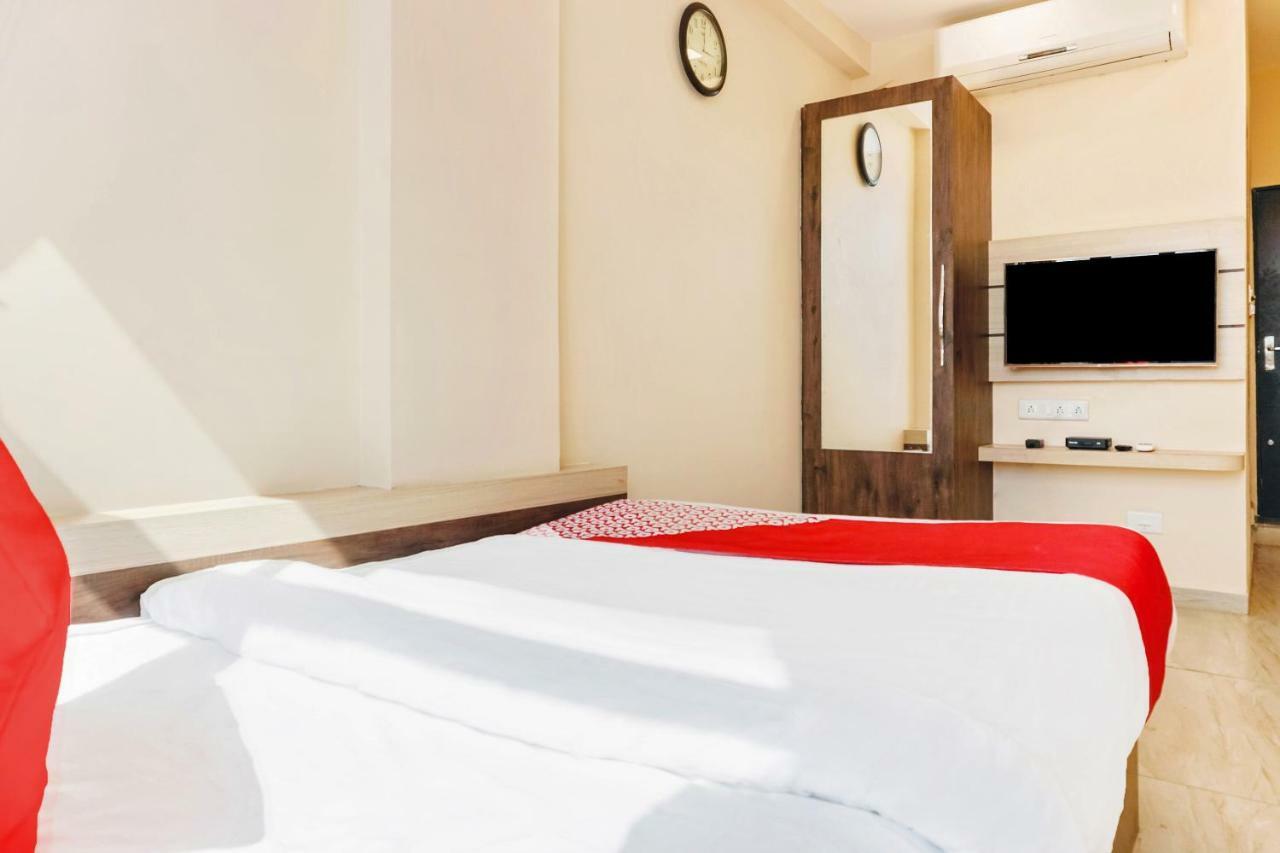 Oyo 29634 Hotel Navalai Pride Ratnāgiri Extérieur photo